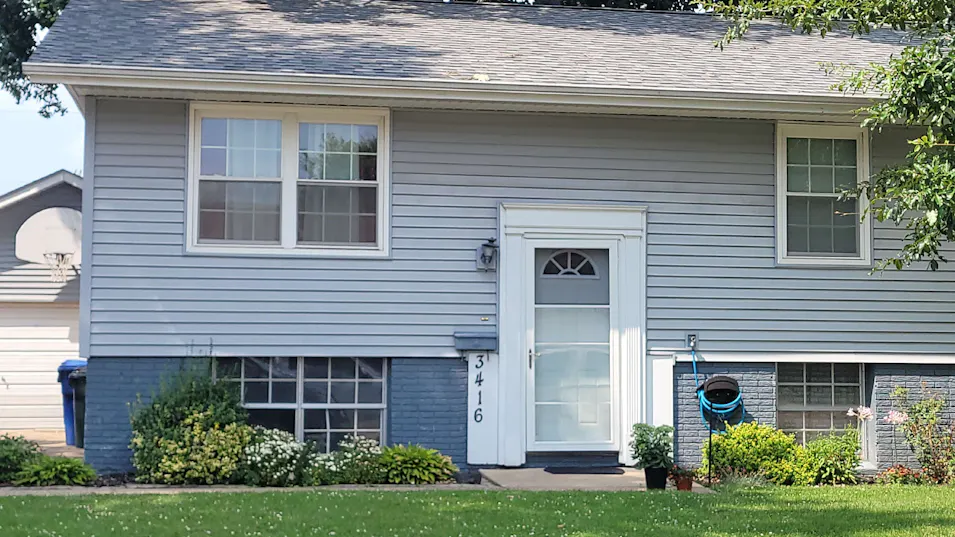 3416 W Garfield St Davenport, IA 52804, Scott County