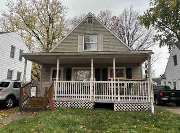 854 Davies Ave Akron, OH 44306, Summit County