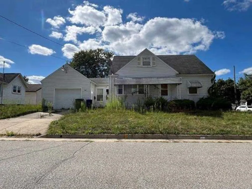 670 Davis St Akron, OH 44310, Summit County