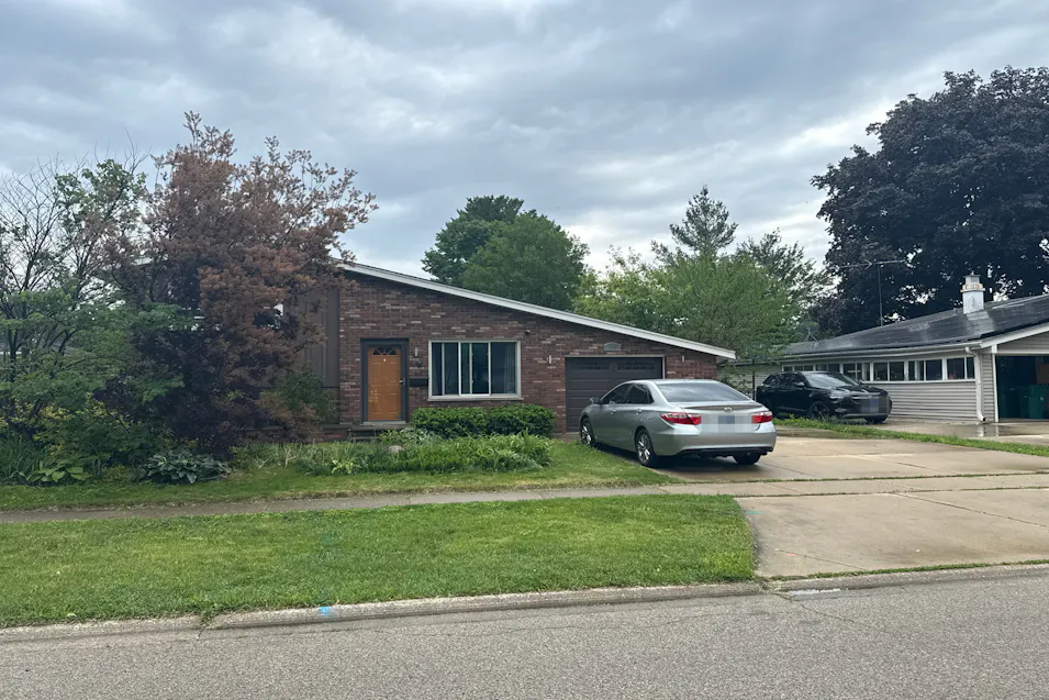 135 Glendale St Wheeling, IL 60090, Cook County