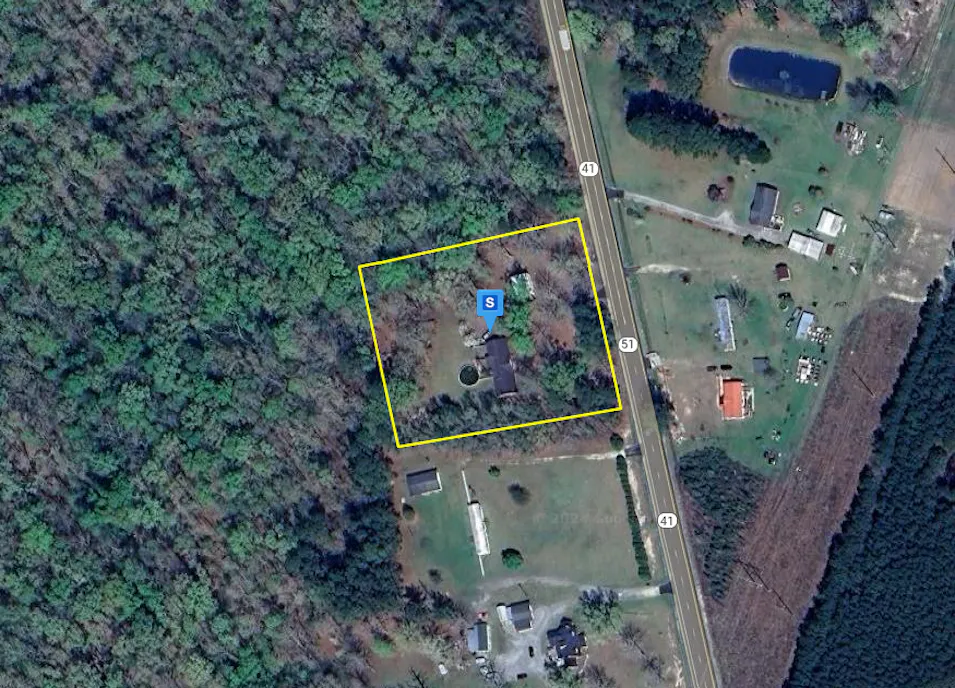 297 S St Hwy 41-51 Hemingway, SC 29554, Williamsburg County