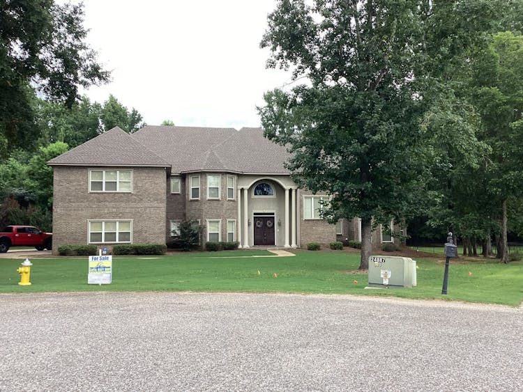 8311 Timber Trace Ln Pike Road, AL 36064, Montgomery County