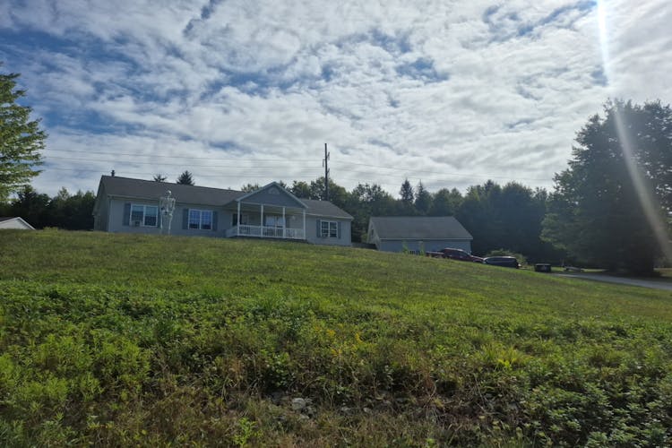 74 Porter Drive Clifford Twp, PA 18421, Susquehanna County