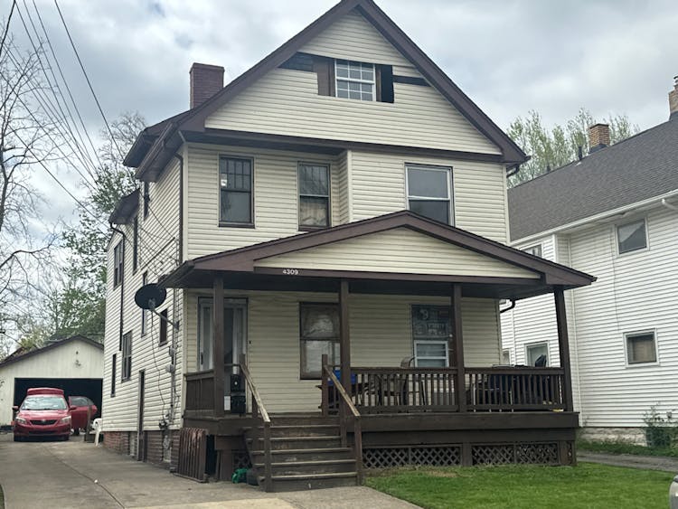 4309 Gifford Ave Cleveland, OH 44109, Cuyahoga County