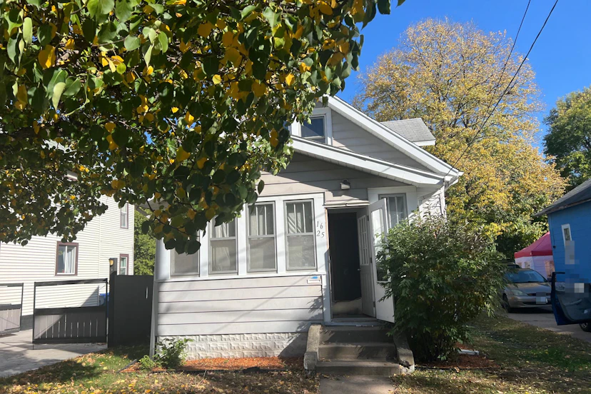 1625 Polk St Ne