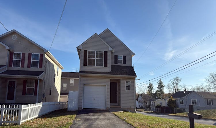 300 Liberty Blvd New Castle, DE 19720, New Castle County