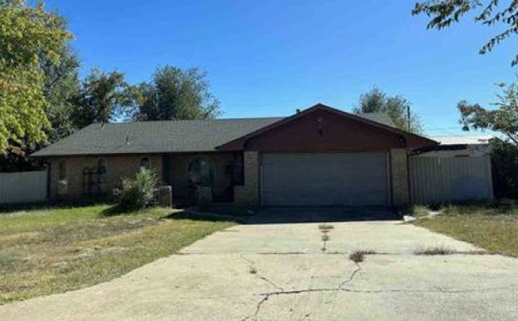 1712 E Cottonwood Ter Mustang, OK 73064, Canadian County