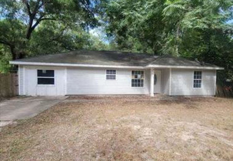 5158 Sweat Rd Green Cove Springs, FL 32043, Clay County