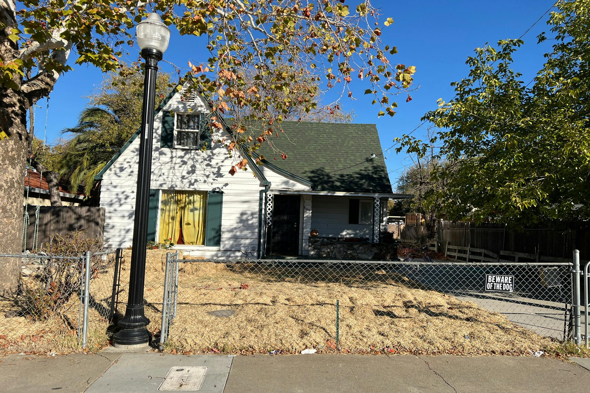 Lampasas Ave, Sacramento, CA 95815