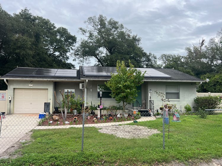 521 S Dexter Ave Deland, FL 32720, Volusia County