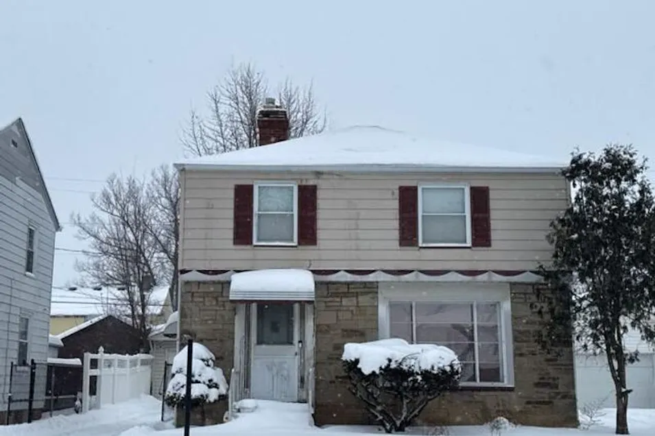 15706 Biltmore Ave Cleveland, OH 44128, Cuyahoga County