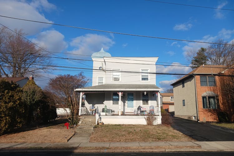 1216 Redwood Ave Folsom, PA 19033, Delaware County