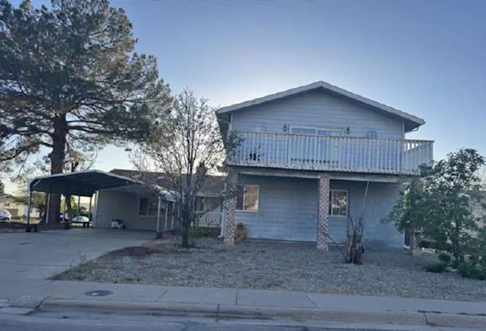 2323 Apache Ln Alamogordo, NM 88310, Otero County