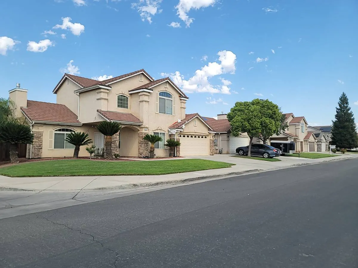 Simpson Ave, Fresno, CA 93727 #1