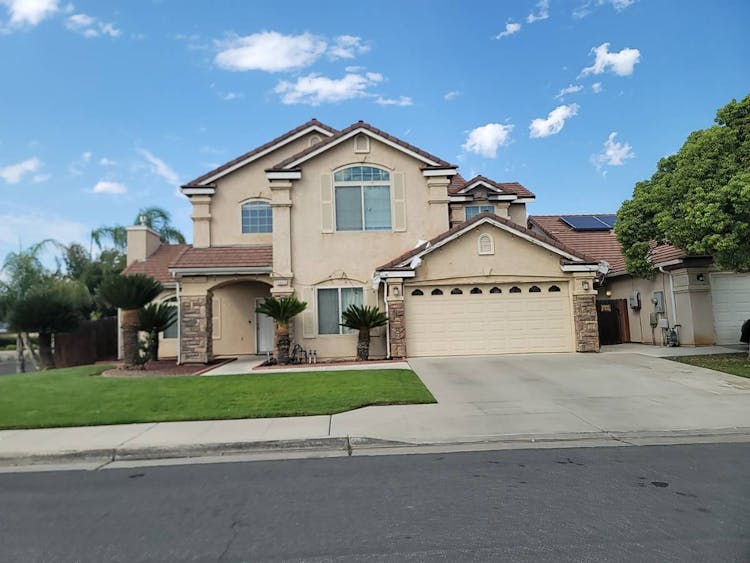 6644 E Simpson Ave Fresno, CA 93727, Fresno County