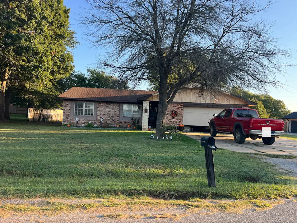 1014 Ash Drive Sulphur, OK 73086, Murray County