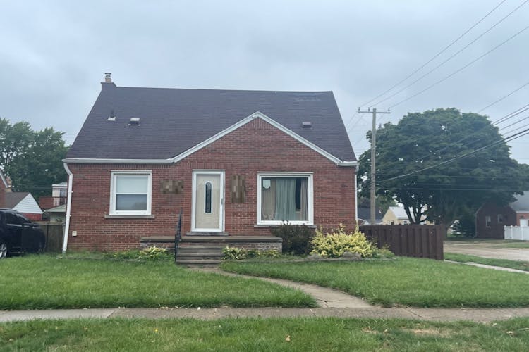 15206 Angelique Ave Allen Park, MI 48101, Wayne County