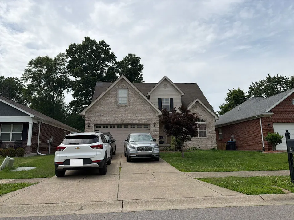 6310 Triplett Woods Drive Louisville, KY 40258, Jefferson County