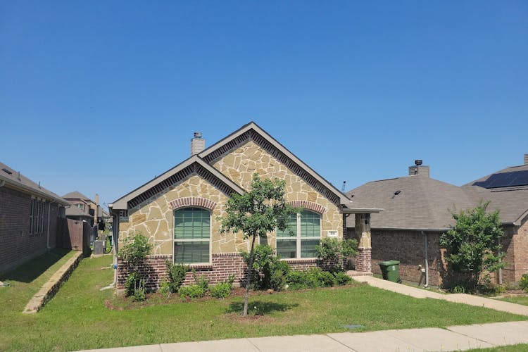 516 Cheyenne Drive Cross Roads, TX 76227, Denton County