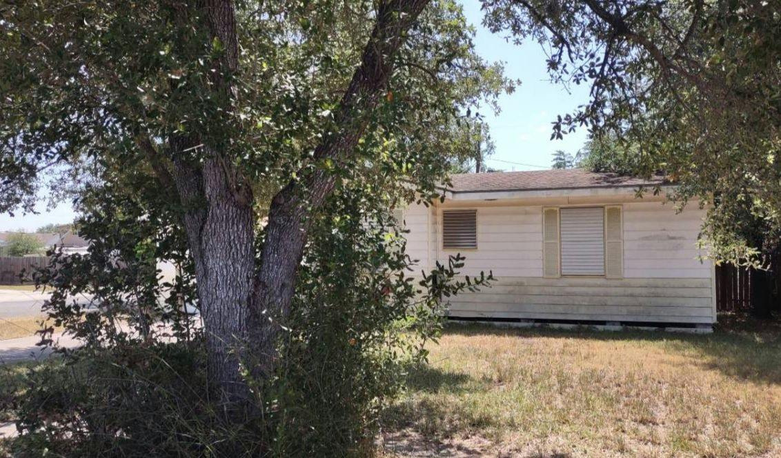 Green Grove Dr, Corpus Christi, TX 78415