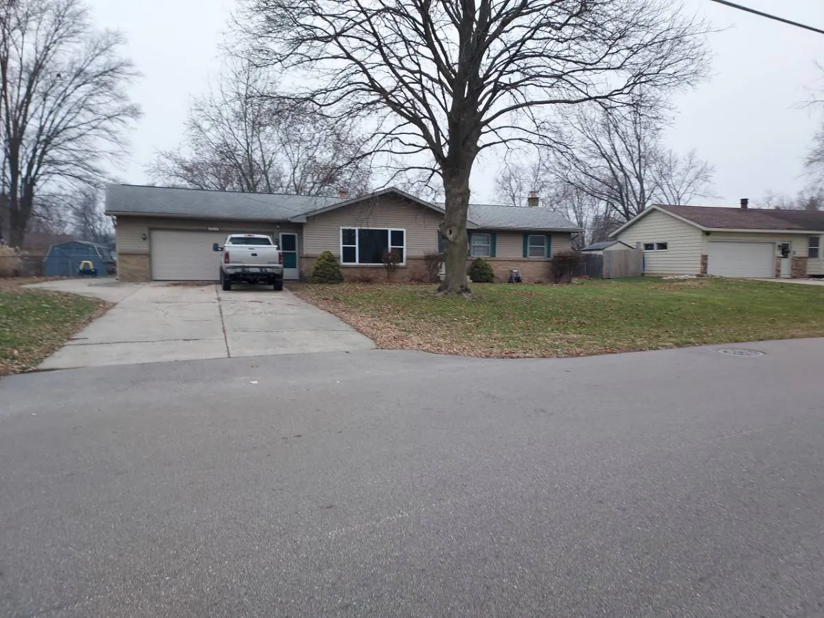 Hollyhock Ave, Jenison, MI 49428