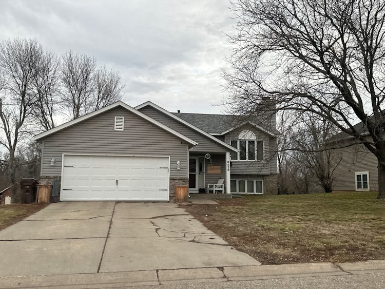 6426 11th St N Oakdale, MN 55128, Washington County