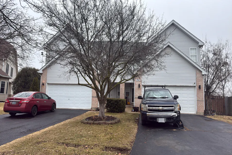 1052 Viewpoint Drive Lake In the Hills, IL 60156, McHenry County