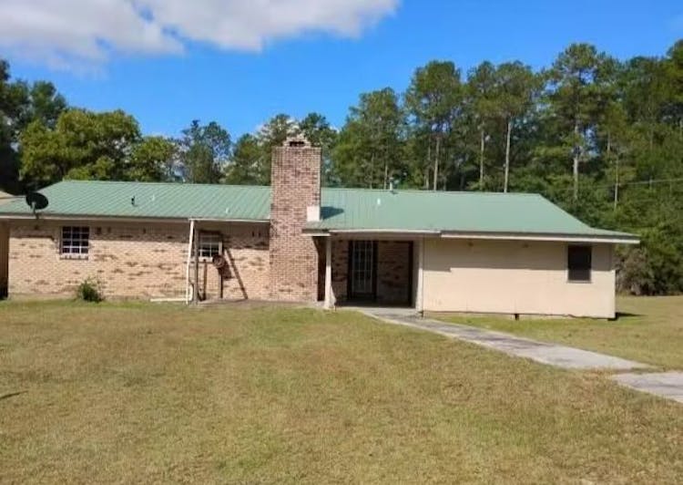 75 L G Collins Rd State Line, MS 39362, Wayne County