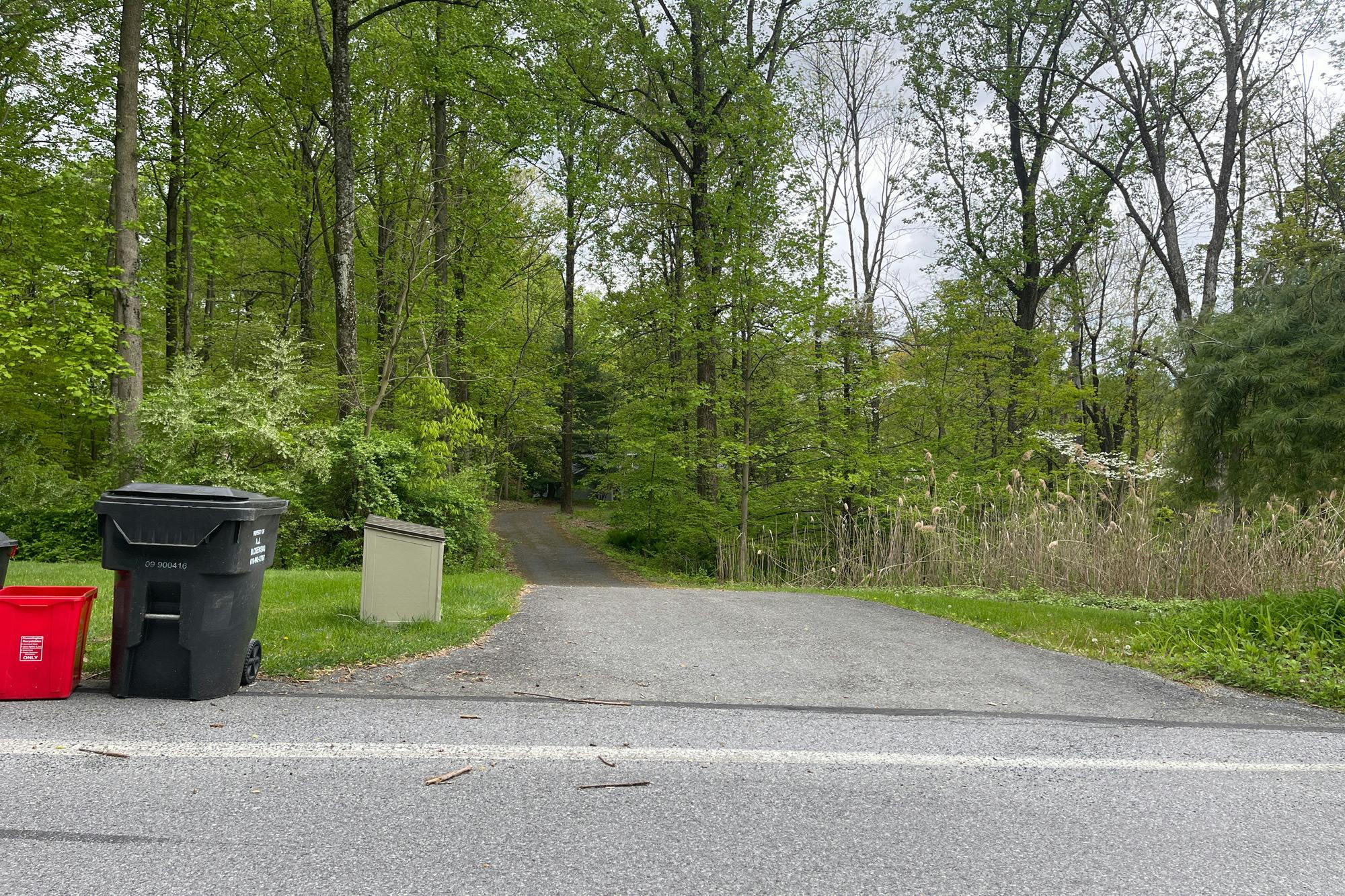 Barbara Dr, Alburtis, PA 18011
