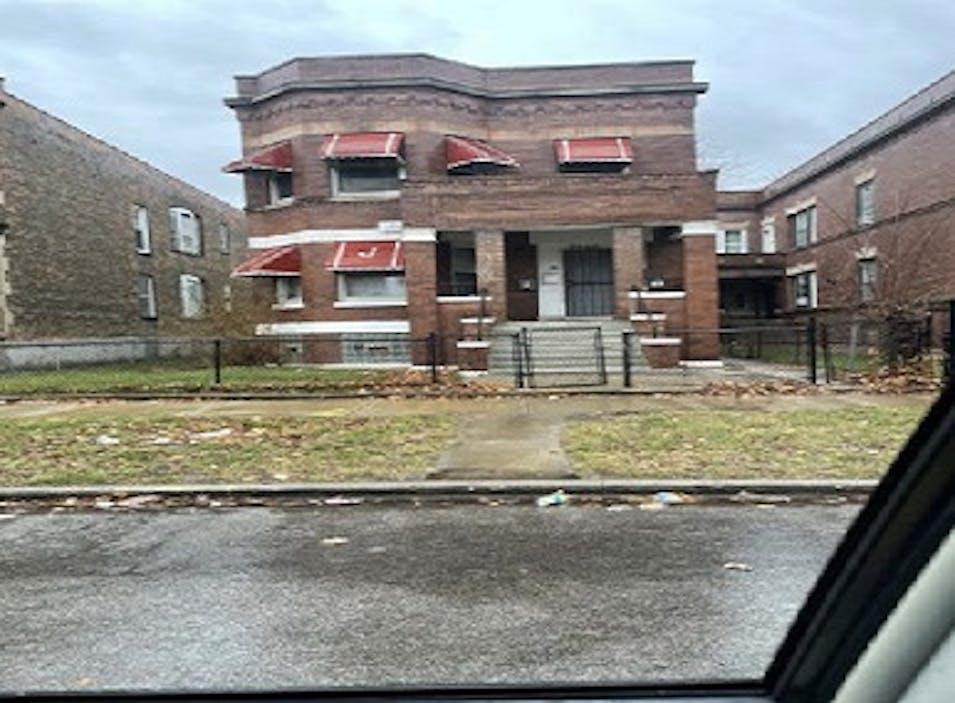 7320 S Emerald Avenue Chicago, IL 60621, Cook County