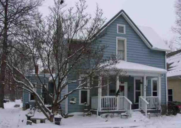 826 Jefferson St Rochester, IN 46975, Fulton County