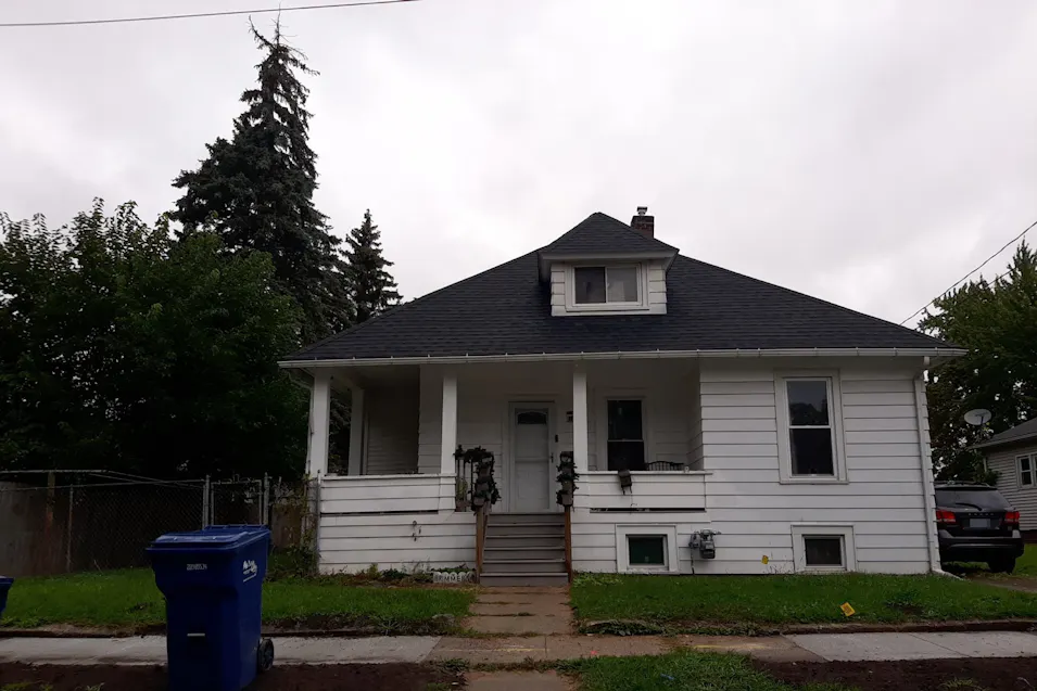 705 24th St Bay City, MI 48708, Bay County