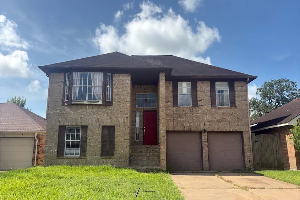 110 Almond Dr Lake Jackson, TX 77566, Brazoria County