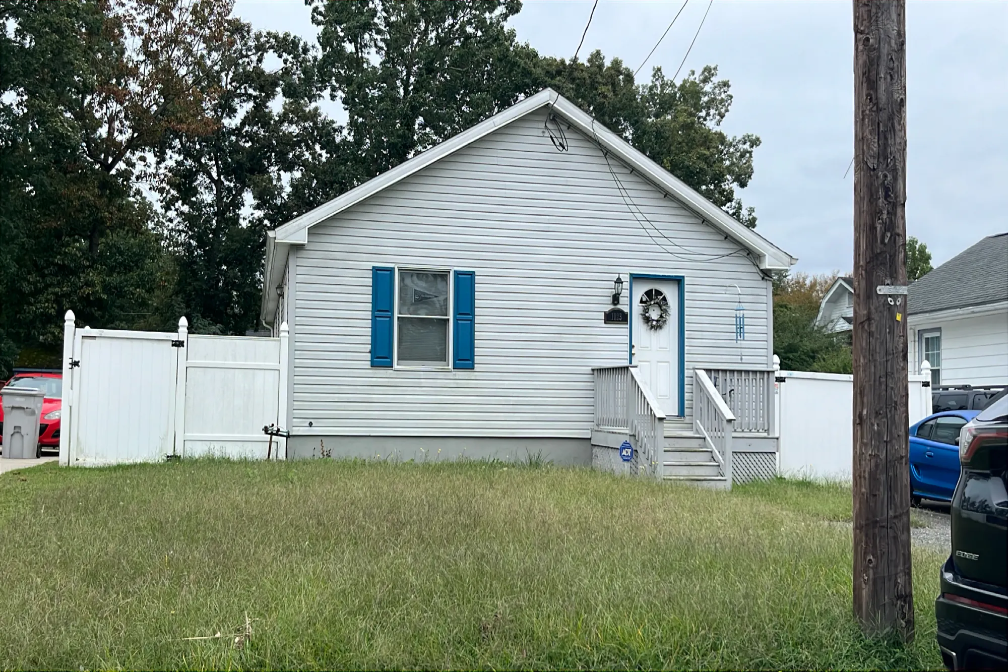 Hamilton Dr, Vineland, NJ 08360