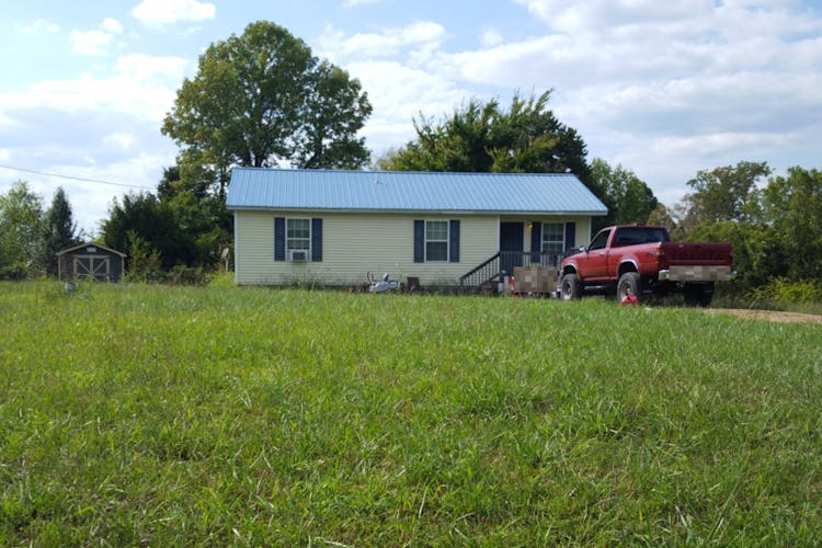 3560 Claxton Road Palmyra, TN 37142, Montgomery County