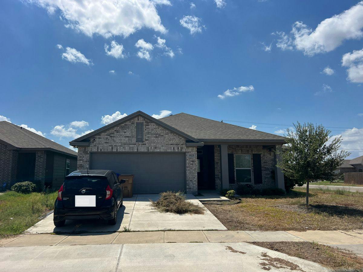 18th St, West Park, FL 33023