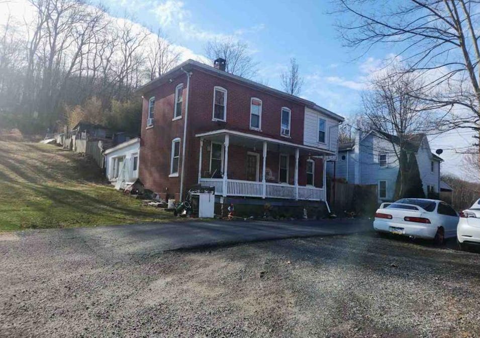 40 Warwick St Boyertown, PA 19512, Berks County