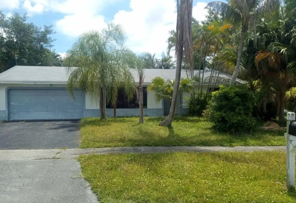 4302 NW 96 Terr Sunrise, FL 33351, Broward County