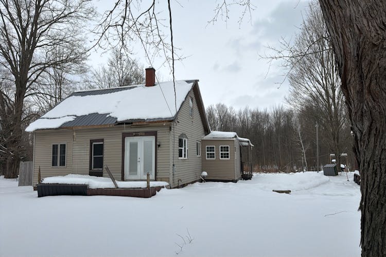 14430 Ridge Rd West Springfield, PA 16443, Erie County