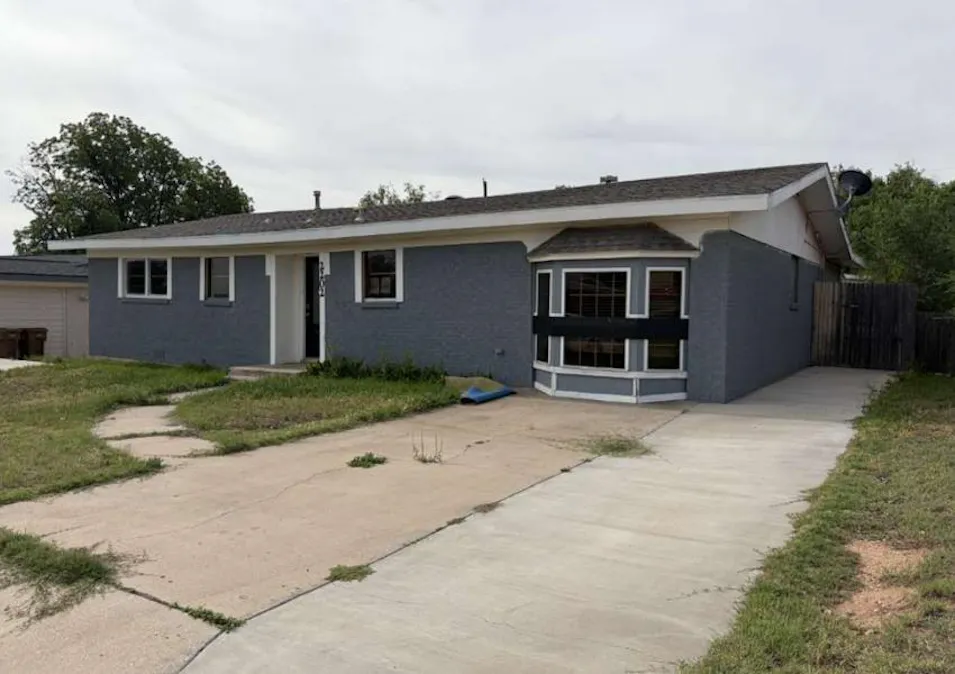 2202 Alabama St Big Spring, TX 79720, Borden County