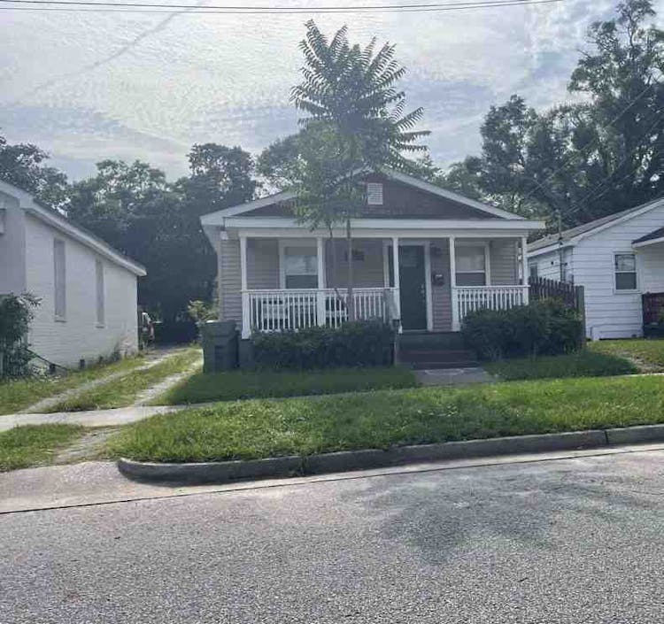 1112 S 10th St Wilmington, NC 28401, New Hanover County