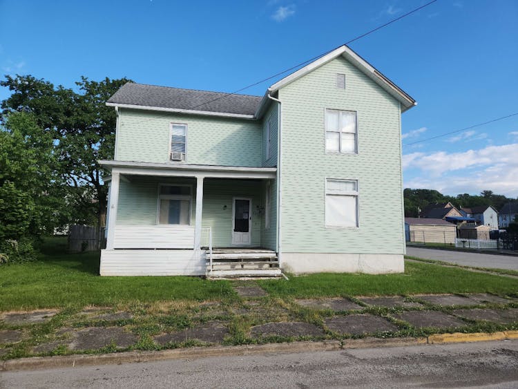 435 W Second Avenue Derry, PA 15627, Westmoreland County