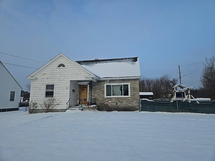 284 Church Street Amsterdam, NY 12010, Montgomery County