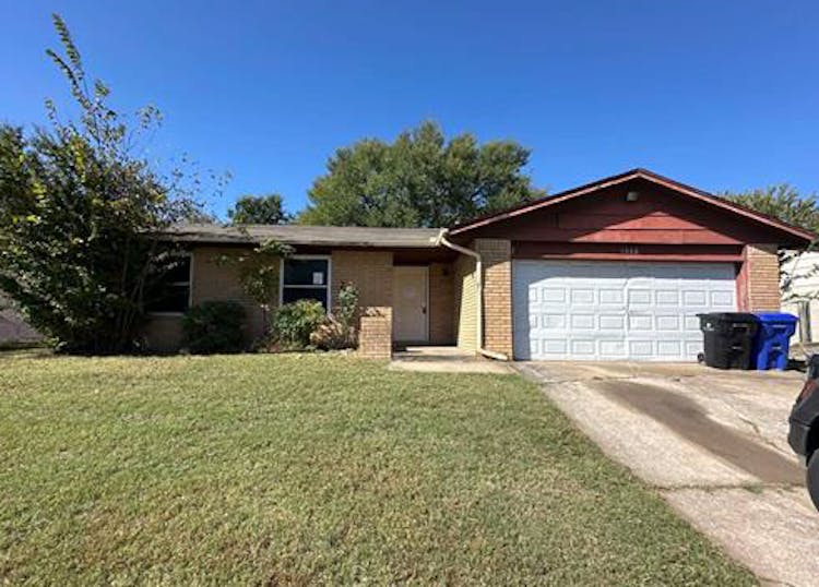 1660 S Pine Ave Broken Arrow, OK 74012, Tulsa County