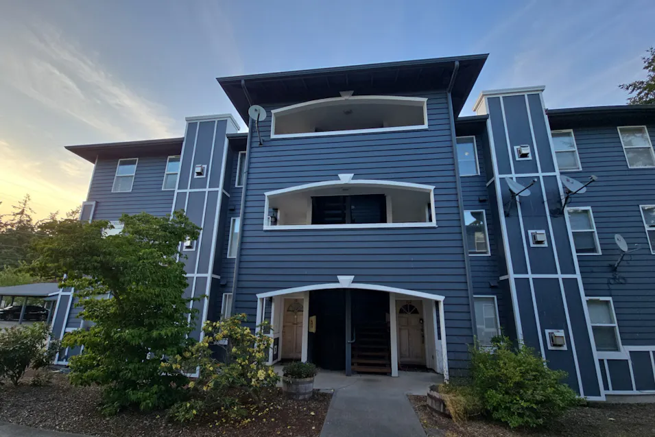 300 N. Oak Harbor Street, #a201 Oak Harbor, WA 98277, Island County