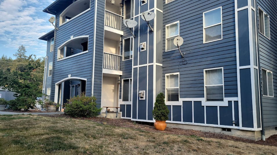 300 N. Oak Harbor Street, #a201 Oak Harbor, WA 98277, Island County