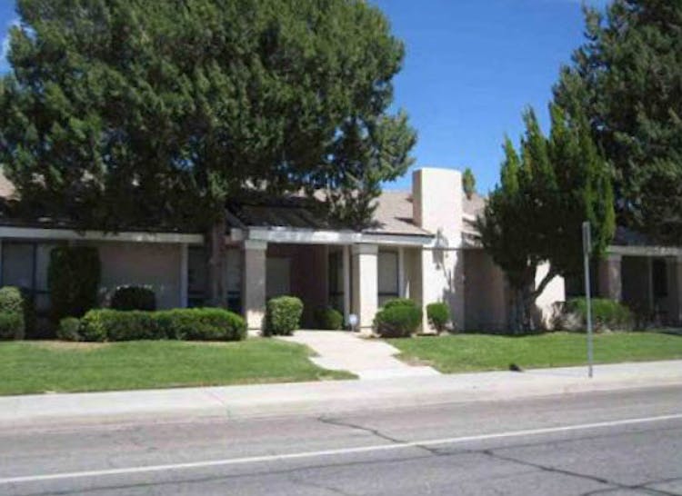 44104 30th St W, Lancaster, CA, 93536, USA