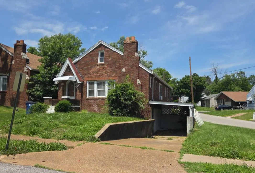 Colonial Ave, Saint Louis, MO 63121 #1