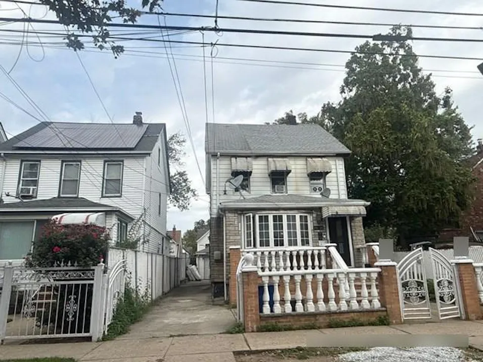 19137 Murdock Ave Saint Albans, NY 11412, Queens County