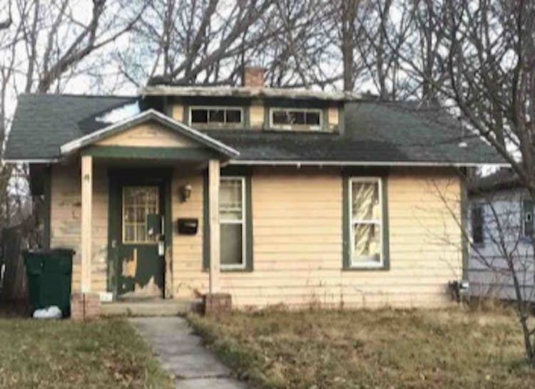 2005 Ray St Lansing, MI 48910, Ingham County